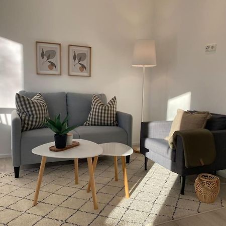 Country Style Apartment With Balcony Near Fair Hannover Eksteriør billede