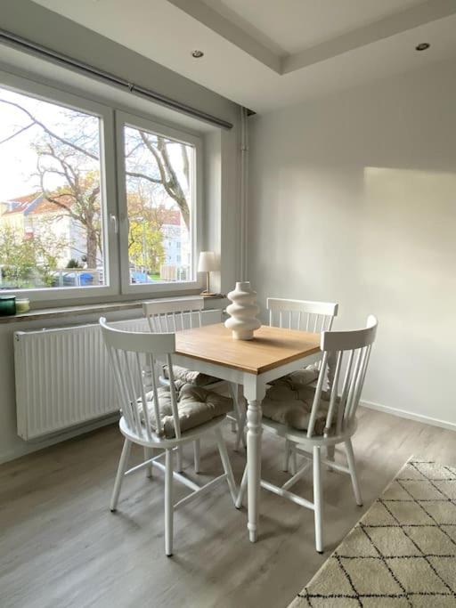 Country Style Apartment With Balcony Near Fair Hannover Eksteriør billede