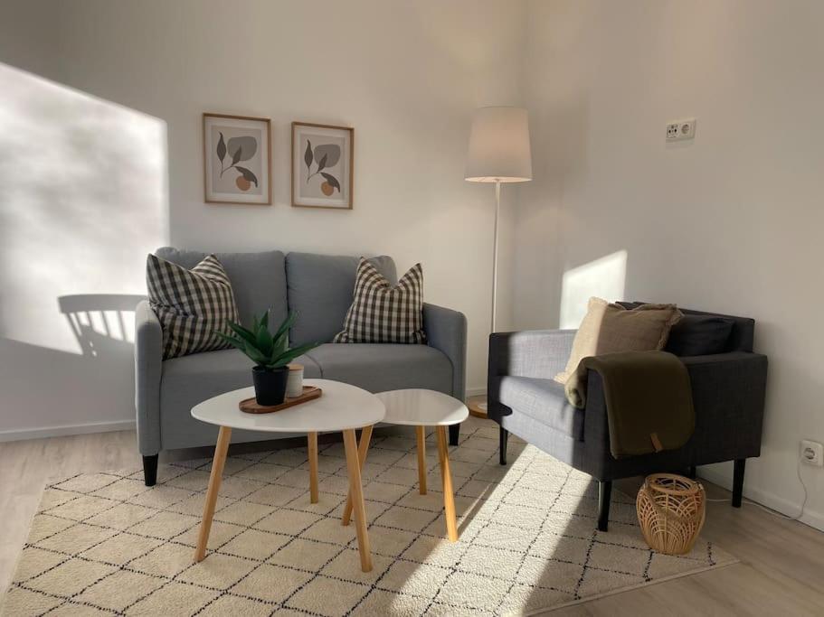 Country Style Apartment With Balcony Near Fair Hannover Eksteriør billede
