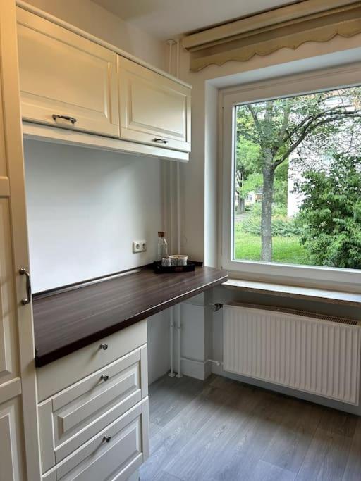 Country Style Apartment With Balcony Near Fair Hannover Eksteriør billede