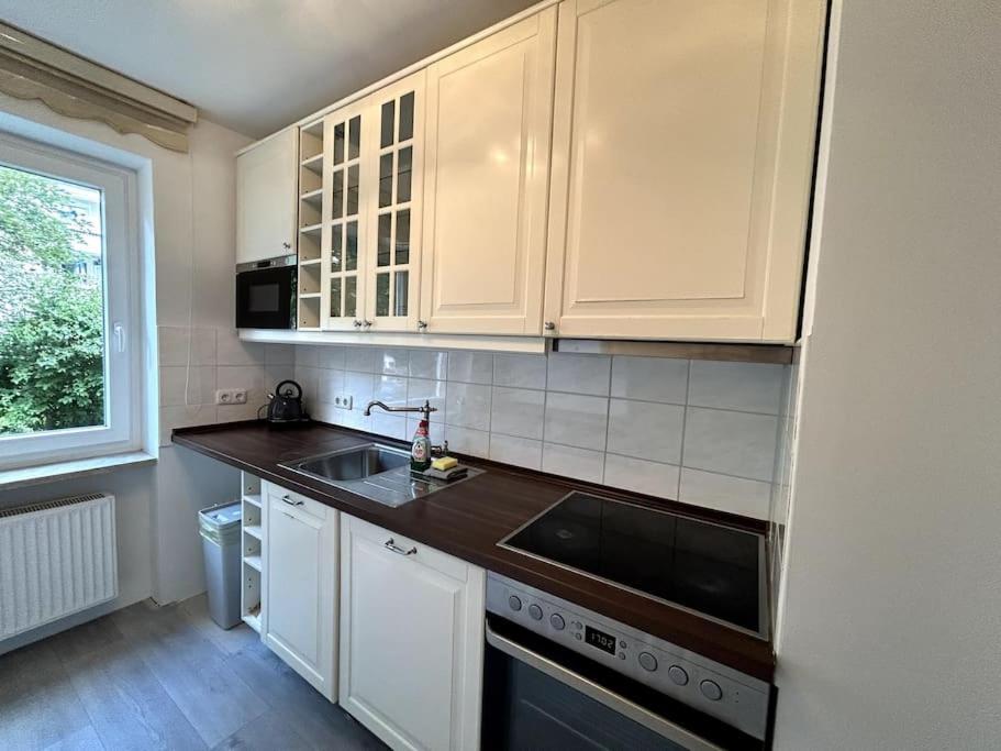 Country Style Apartment With Balcony Near Fair Hannover Eksteriør billede