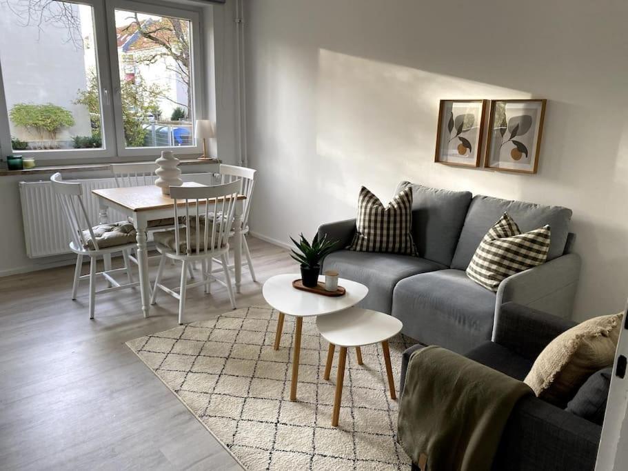 Country Style Apartment With Balcony Near Fair Hannover Eksteriør billede